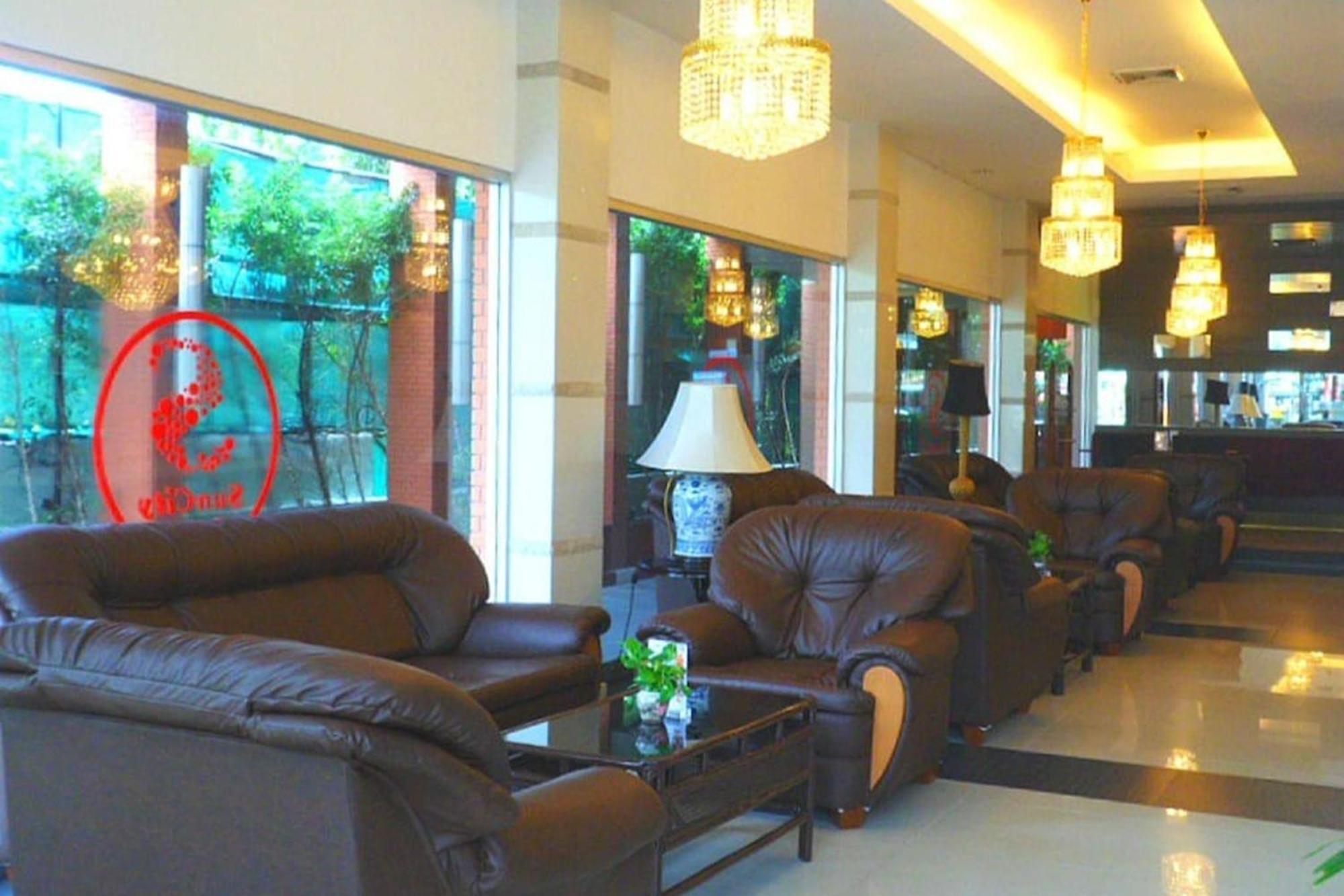 Suncity Hotel パッタヤー エクステリア 写真