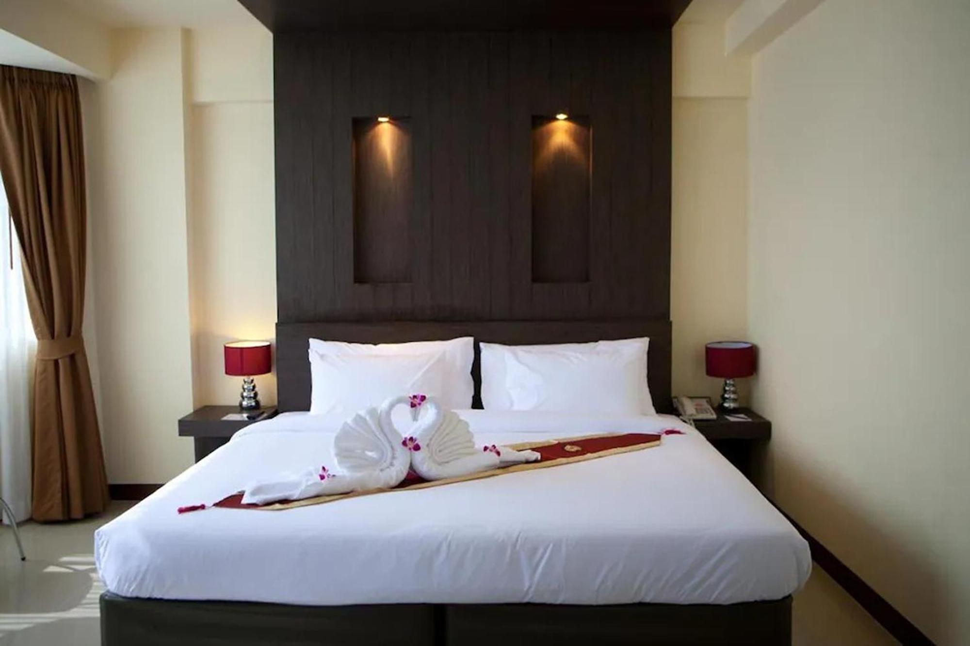 Suncity Hotel パッタヤー エクステリア 写真
